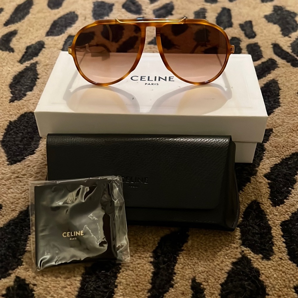 BNWT Women’s Celine Aviator Sunglasses
